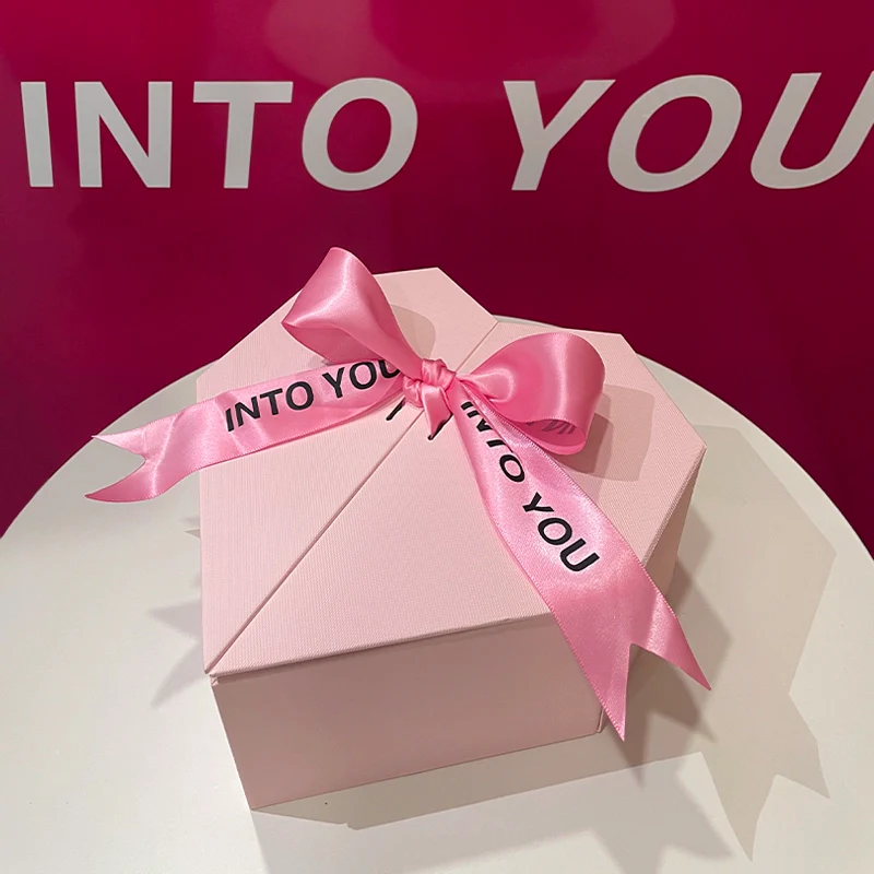 INTO YOU Pink Heart Gift Set 15pcs - Image 10
