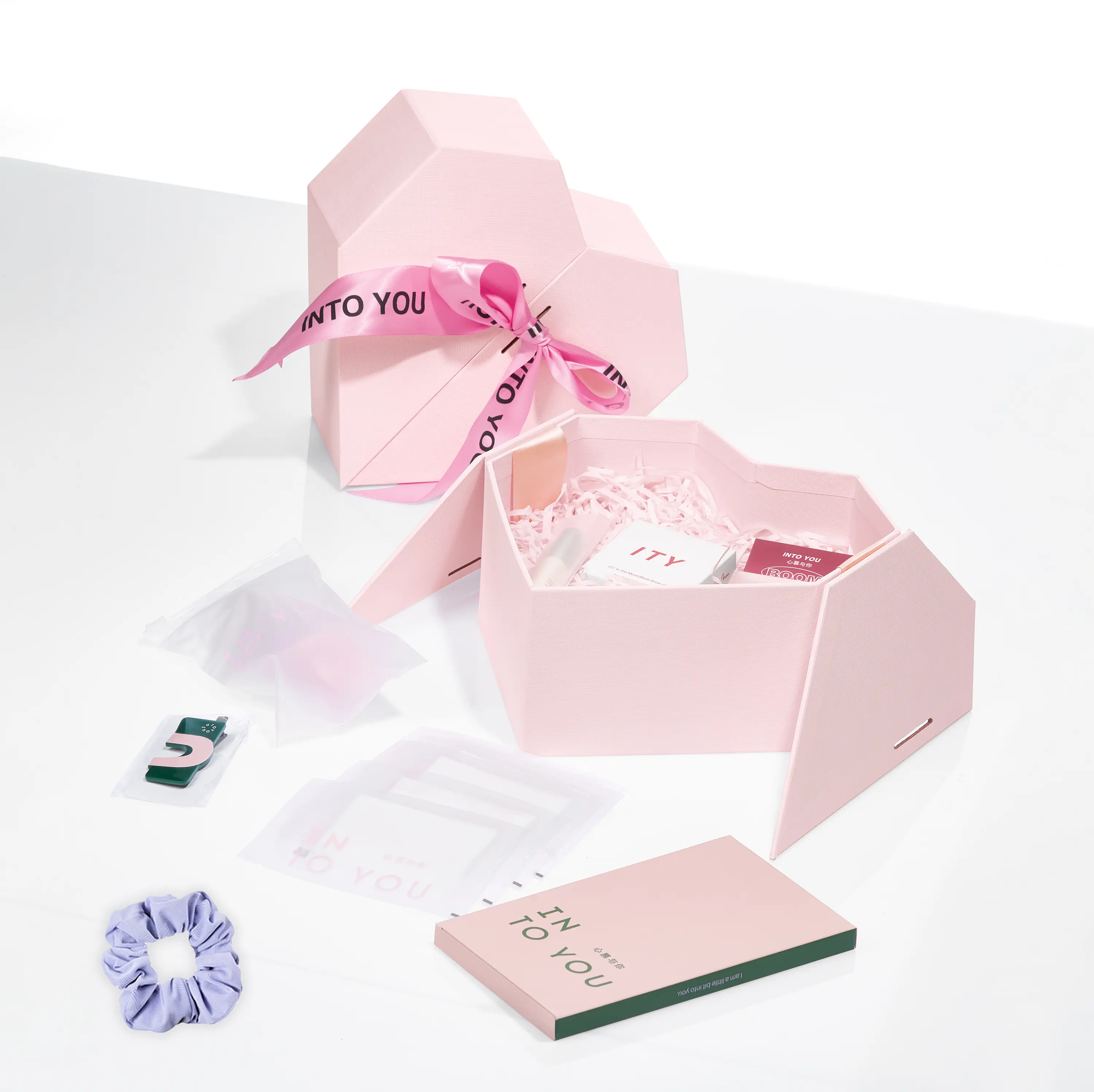 INTO YOU Pink Heart Gift Set 15pcs - Image 3